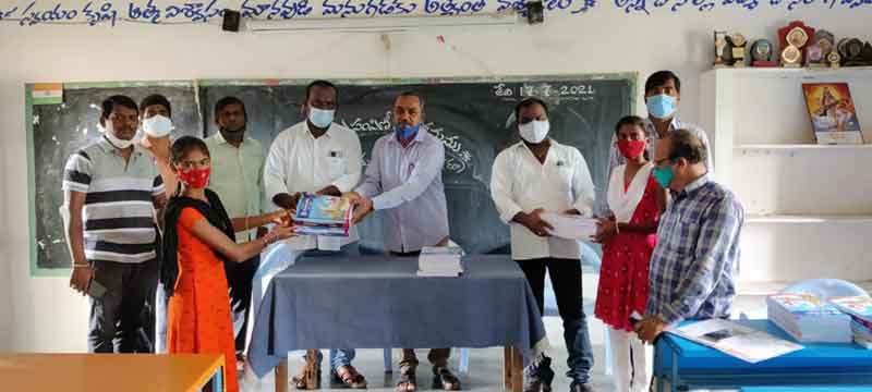 ఆన్‌లైన్‌ పాఠాలపై అవగాహన కల్పించాలి