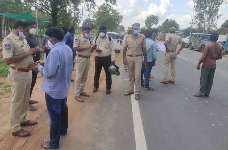 నిబంధనలు పాటించకుంటే వాహనాలు సీజ్‌