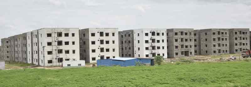 కలల సౌధాలు కళ్లెదుట..