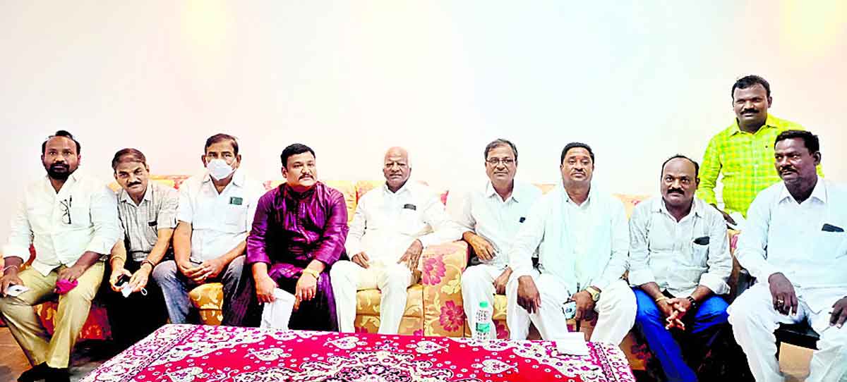 10 లక్షల ఎకరాలకు దేవాదుల నీరు