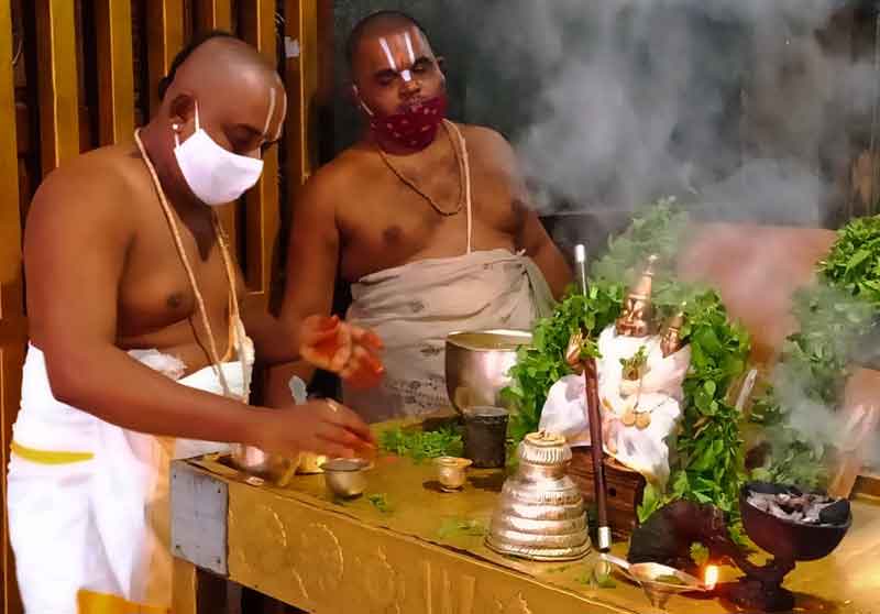 వైభవంగా సుదర్శన నారసింహహోమం