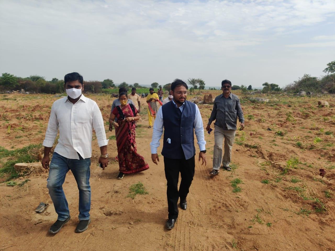 పల్లెప్రగతి పనులు పూర్తి చేయాలి