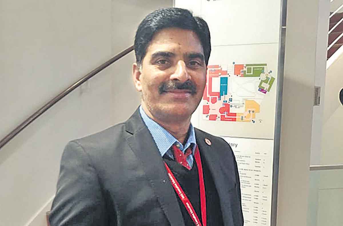 ప్రొ॥ జగదీశ్వర్‌ రావుకు బెస్ట్‌ రీసెర్చర్‌ అవార్డు