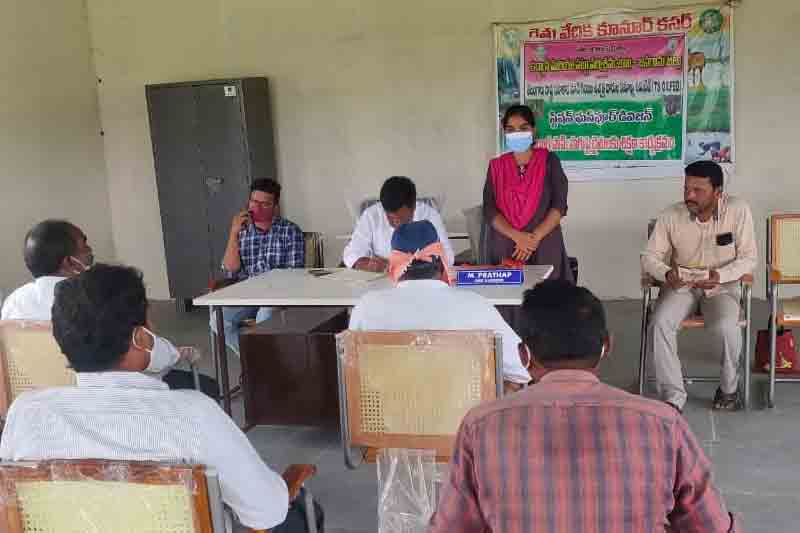 గ్రామ స్వచ్ఛతపై లఘు చిత్రాలు తీయండి