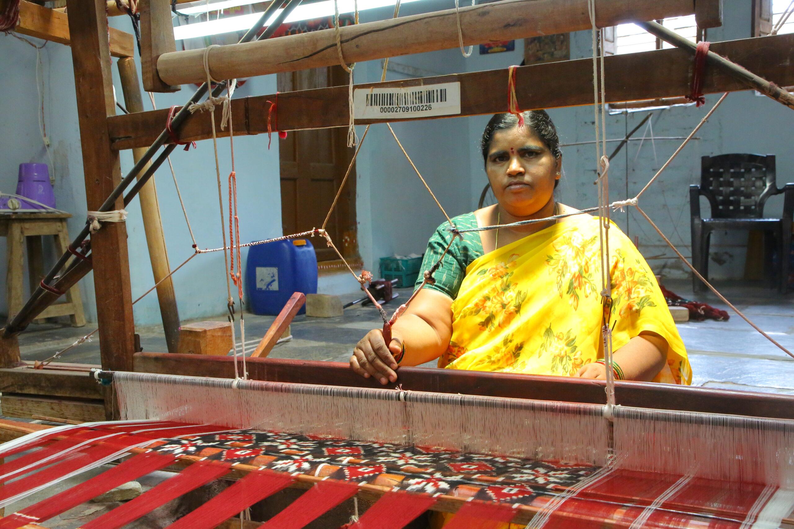 పుట్టపాక మహిళకు కొండా లక్ష్మణ్ బాపూజీ అవార్డు