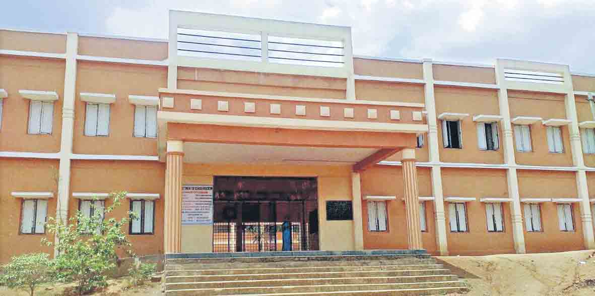 సర్కారు బడుల్లో అన్ని సౌకర్యాలు