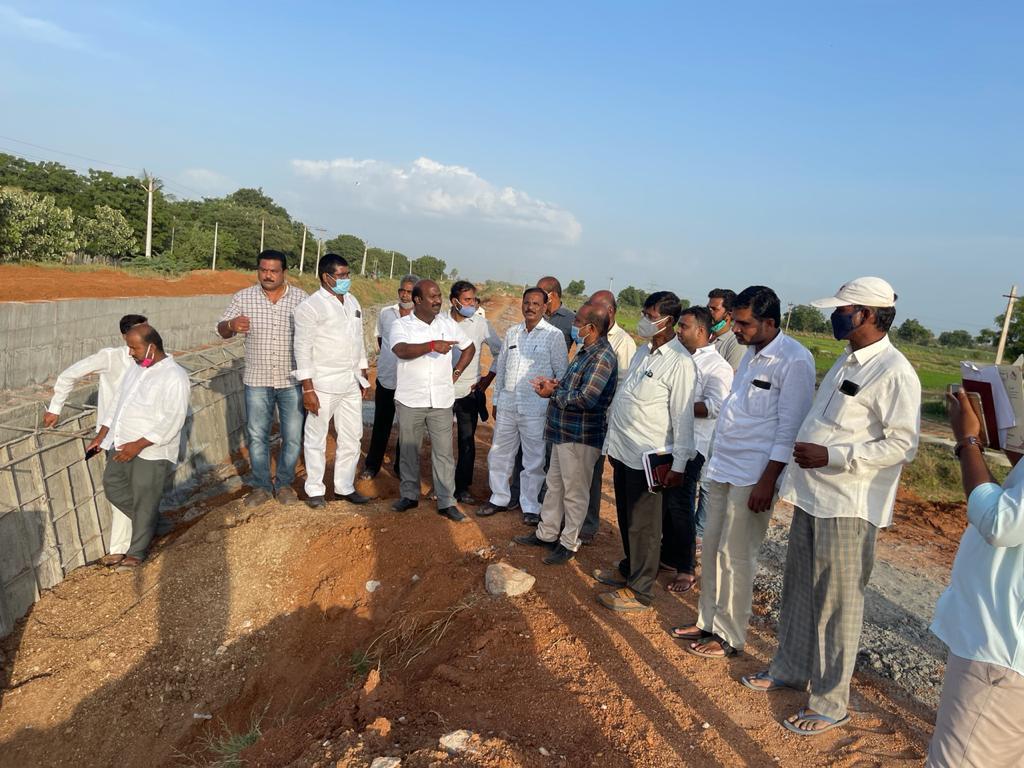 పనులకు ఆటంకం కలిగించొద్దు : ఎమ్మెల్యే చిరుమర్తి