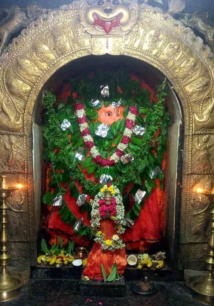 పహాడీ హనుమాన్‌ ఆలయంలో ప్రత్యేక పూజ‌లు