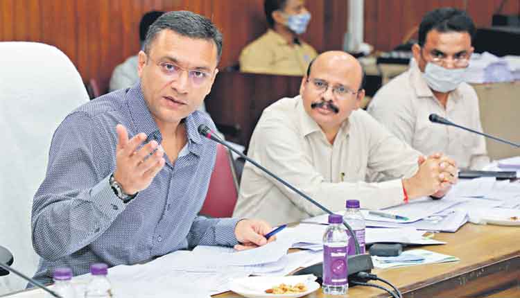 సంక్షేమ పథకాలపై పీఏసీ సమీక్ష