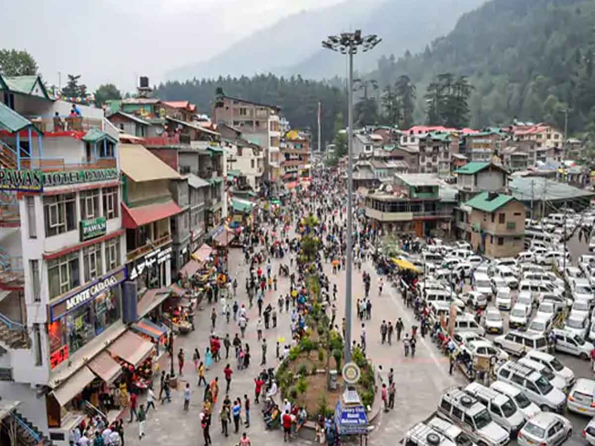 Corona Third Wave | హిమాచల్‌ప్రదేశ్‌కు పర్యాటకుల తాకిడి.. చేయిదాటిపోయే అవకాశం ఉందంటున్న సీఎం