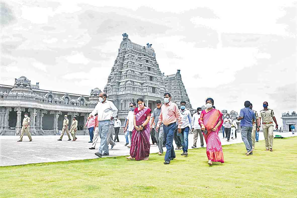 తుది మెరుగులు పూర్తి చేయాలి