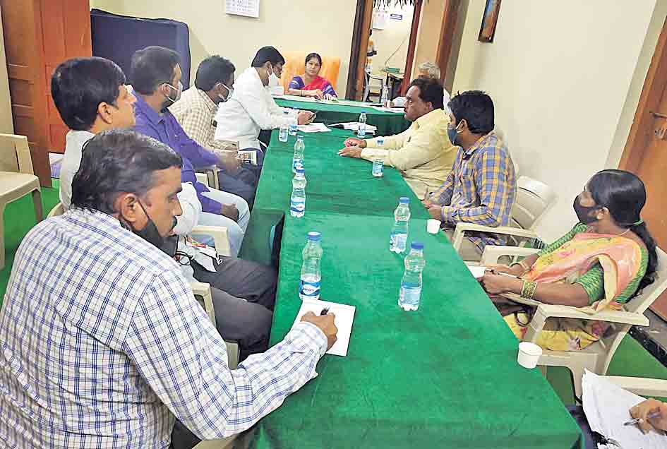 ముమ్మరంగా పాఠశాలల్లో పారిశుధ్యం