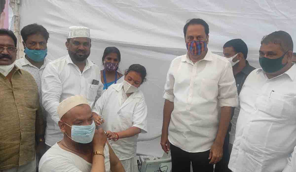 Covid vaccine | కరోనా కట్టడికి చర్యలు: జూబ్లీహిల్స్​‍ ఎమ్మెల్యే మాగంటి గోపీనాథ్‌