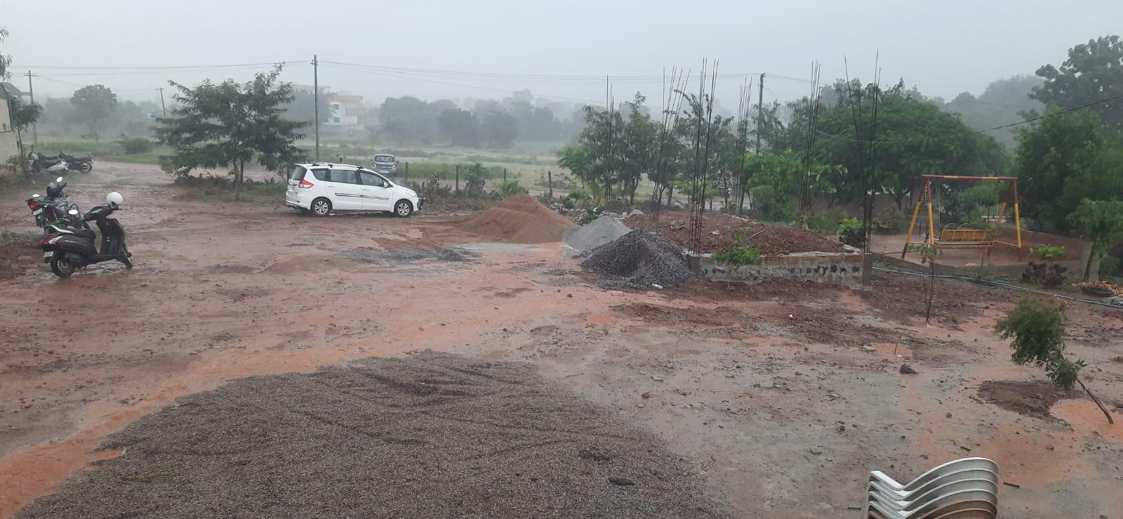 చేవెళ్లలో భారీ వర్షం