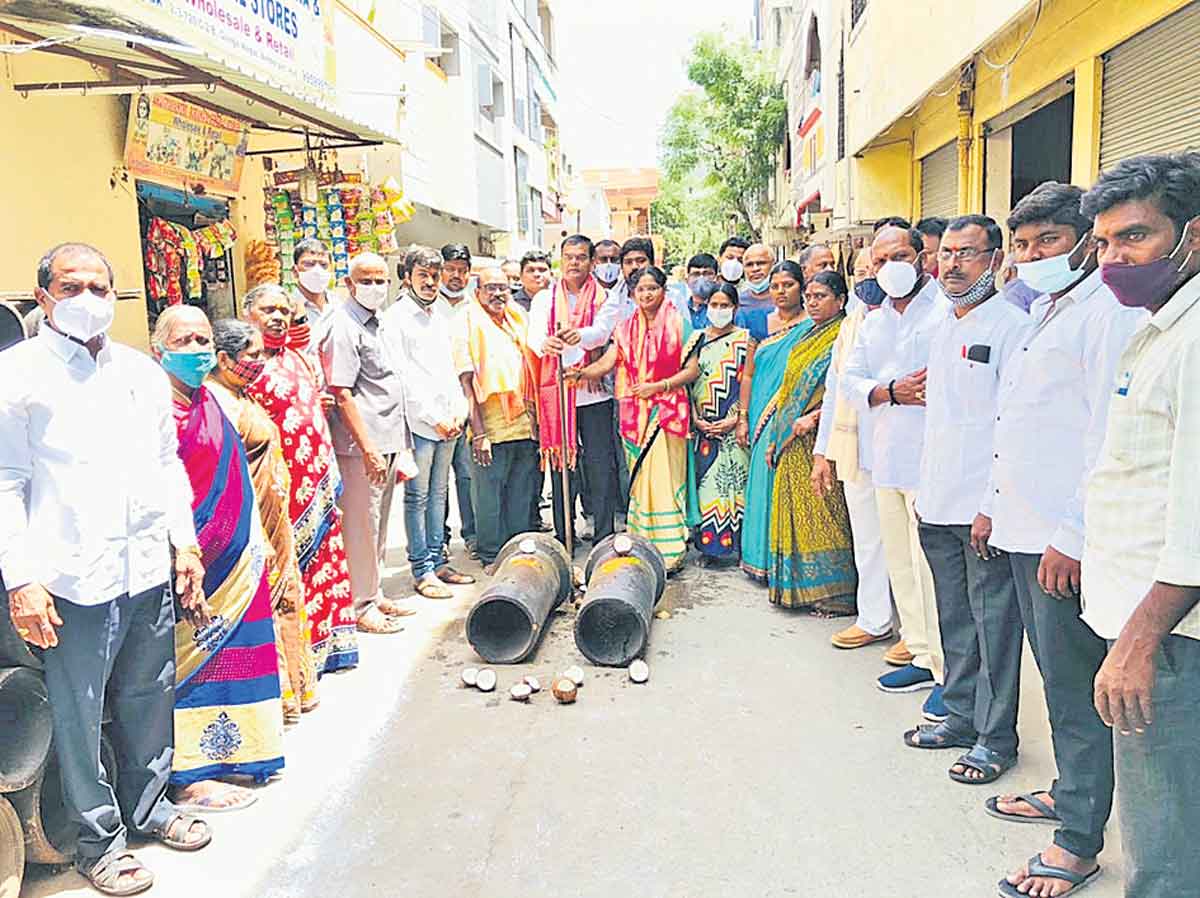 భవిష్యత్‌ అవసరాలకు అనుగుణంగా డ్రైనేజీ వ్యవస్థ