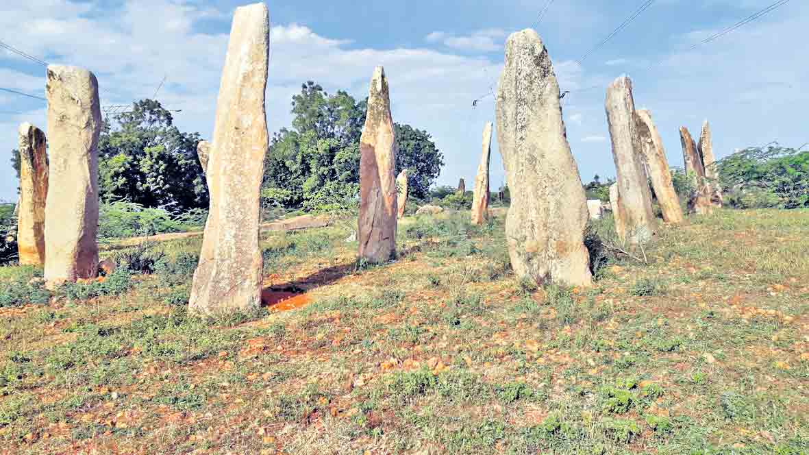 ‘నిలువురాళ్ల’కు యునెసో గుర్తింపుకు కృషి