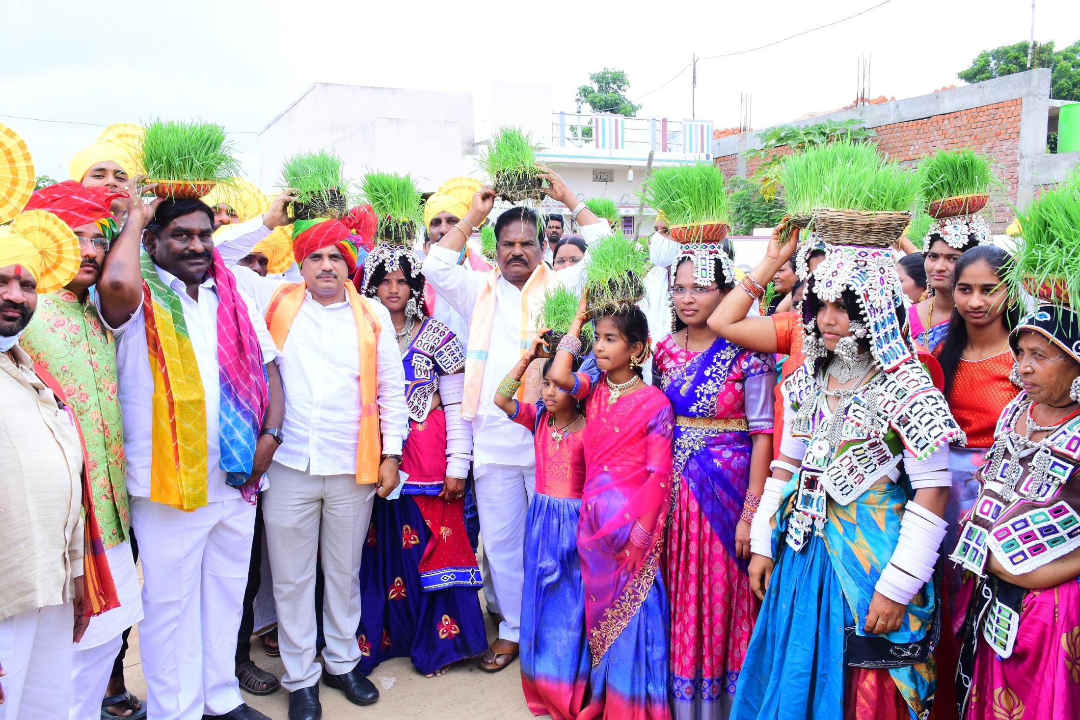 తీజ్‌ సంబురాలు