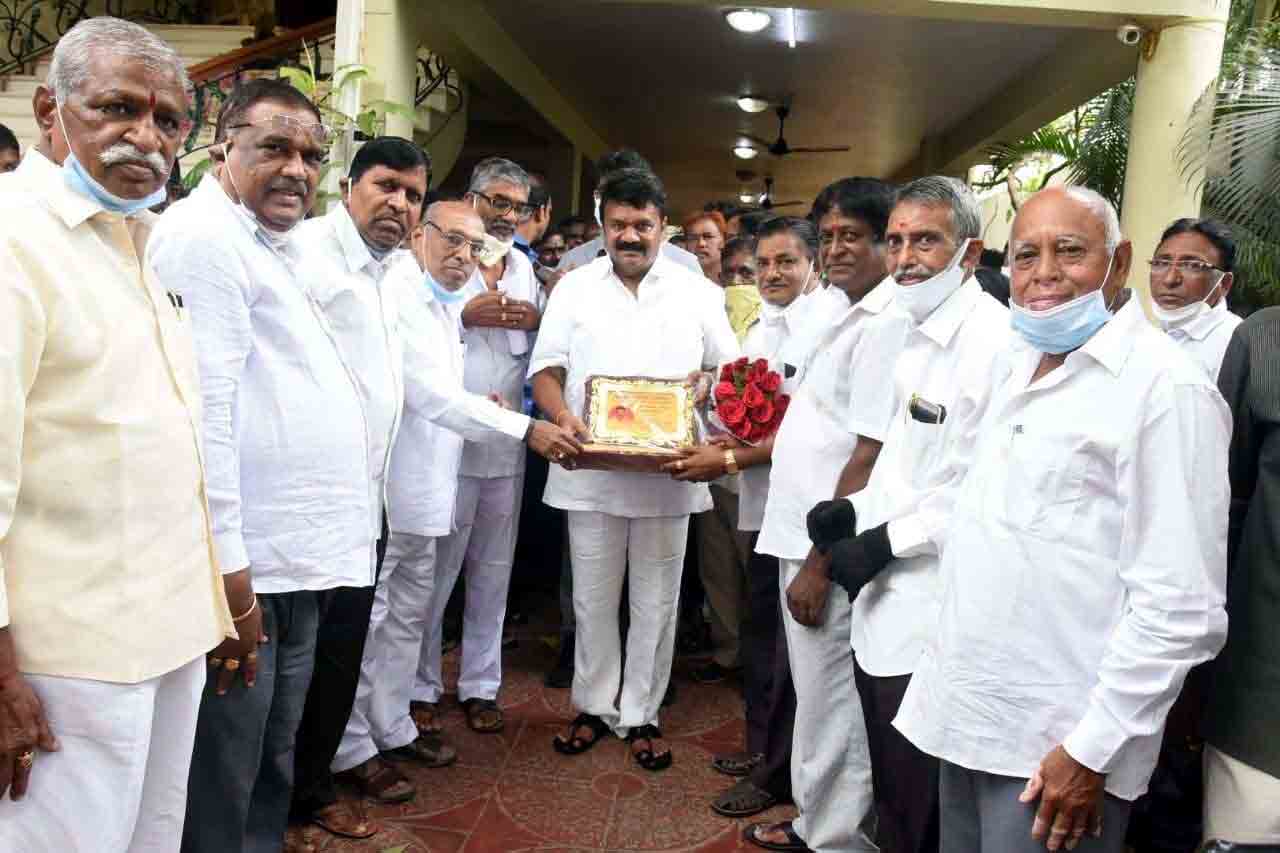 వయోధికుల ప్రయోజనాల పరిరక్షణకు పెద్దపీట: మంత్రి తలసాని