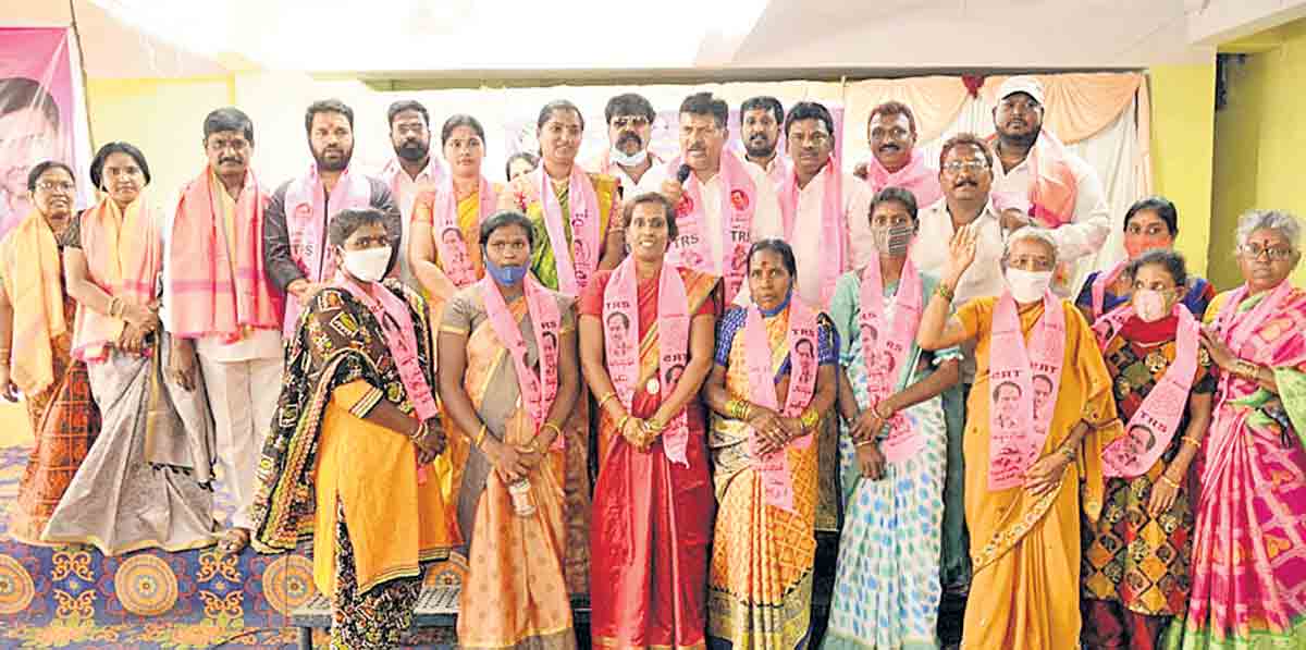 త్వరలో డివిజన్‌ కమిటీలు ఏర్పాటు చేస్తాం