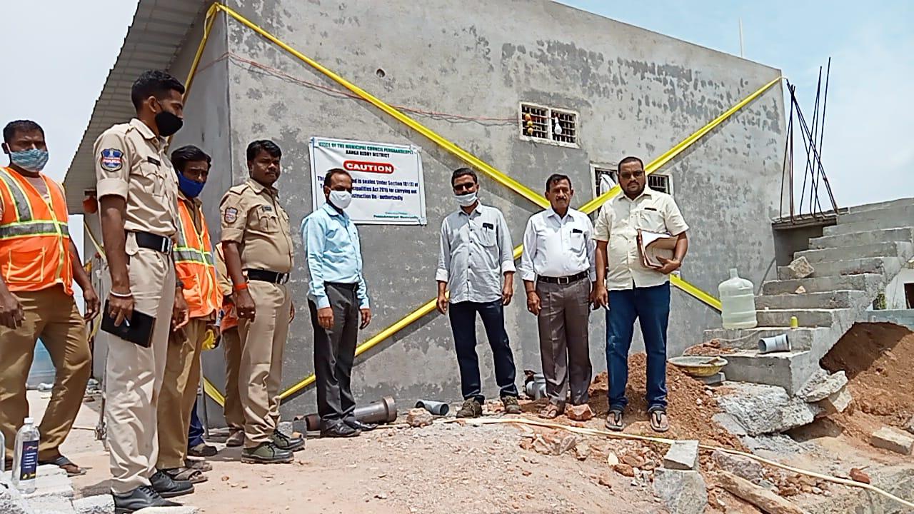 అక్రమ నిర్మాణం సీజ్‌