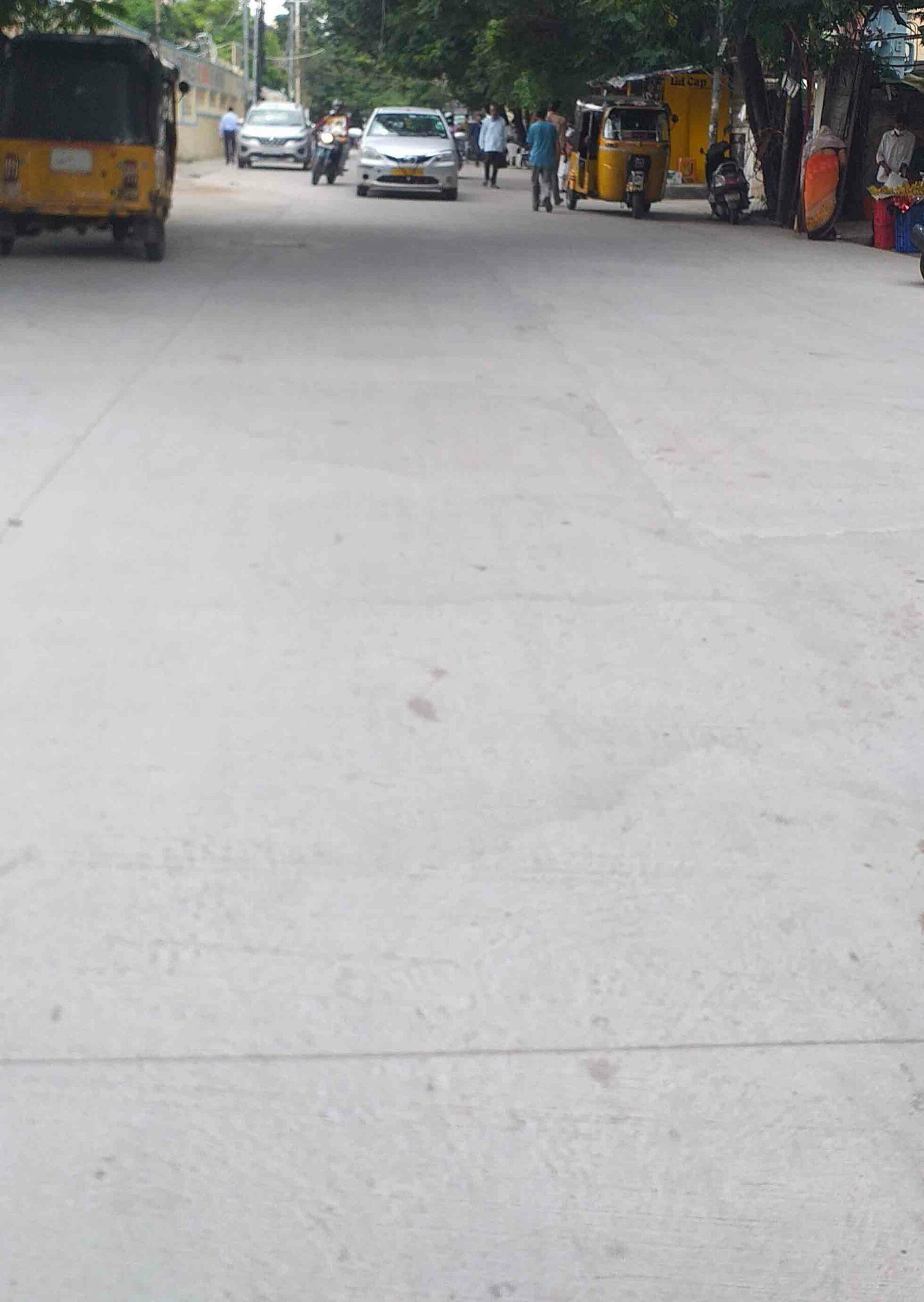 అద్దంలా రోడ్లు- సంతోషంలో స్థానికులు