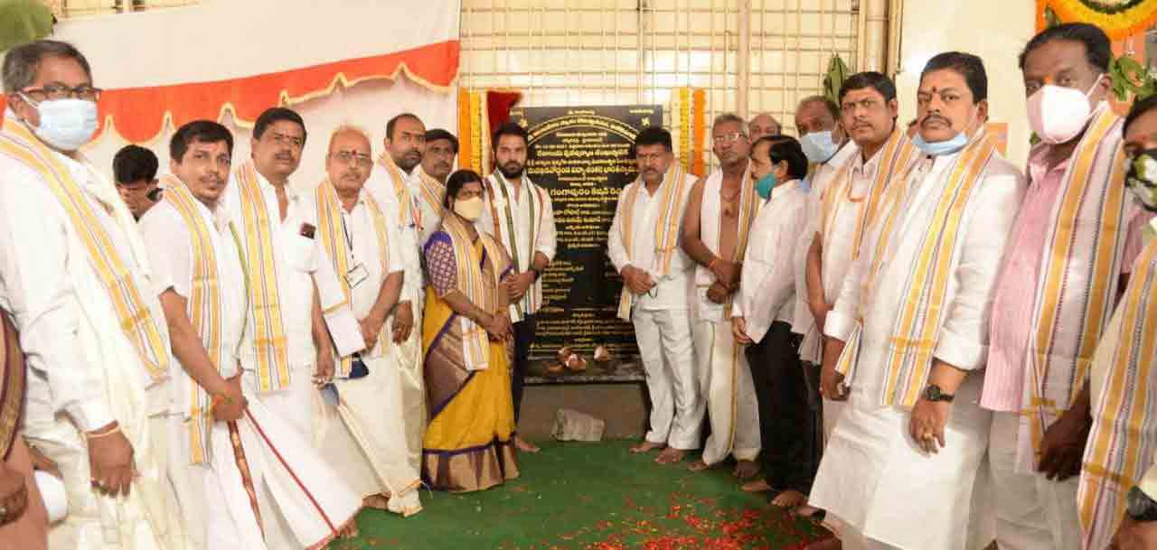 దేవాలయాలు ధర్మపరిరక్షణ కేంద్రాలు: విద్యా శంకర భారతీస్వామి