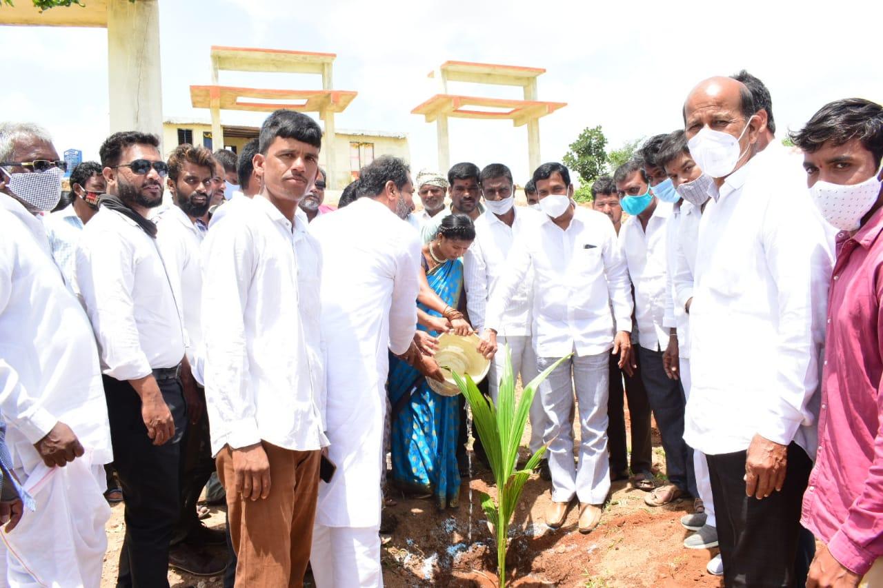 గ్రామాల అభివృద్ధే ప్రభుత్వ లక్ష్యం