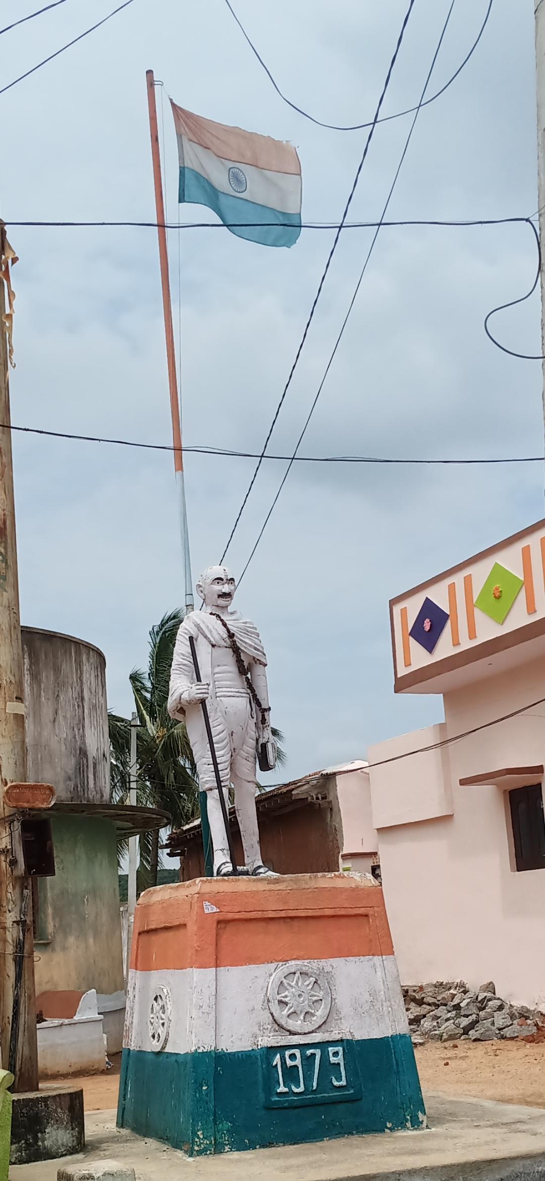 1947 నుంచి ప్రతి రోజు ఎగురుతున్న జాతీయ జెండా