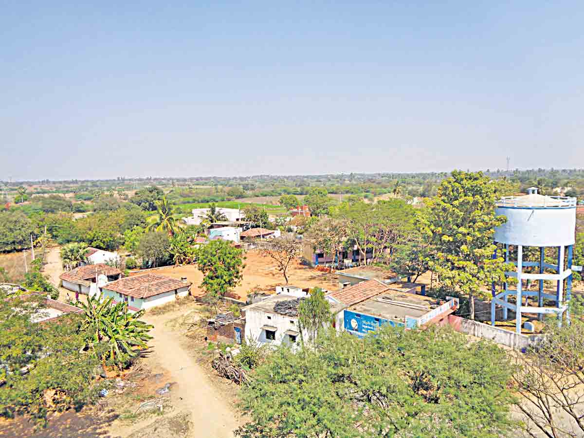 కడిగిన ముత్యంలా మర్రిముచ్చాల