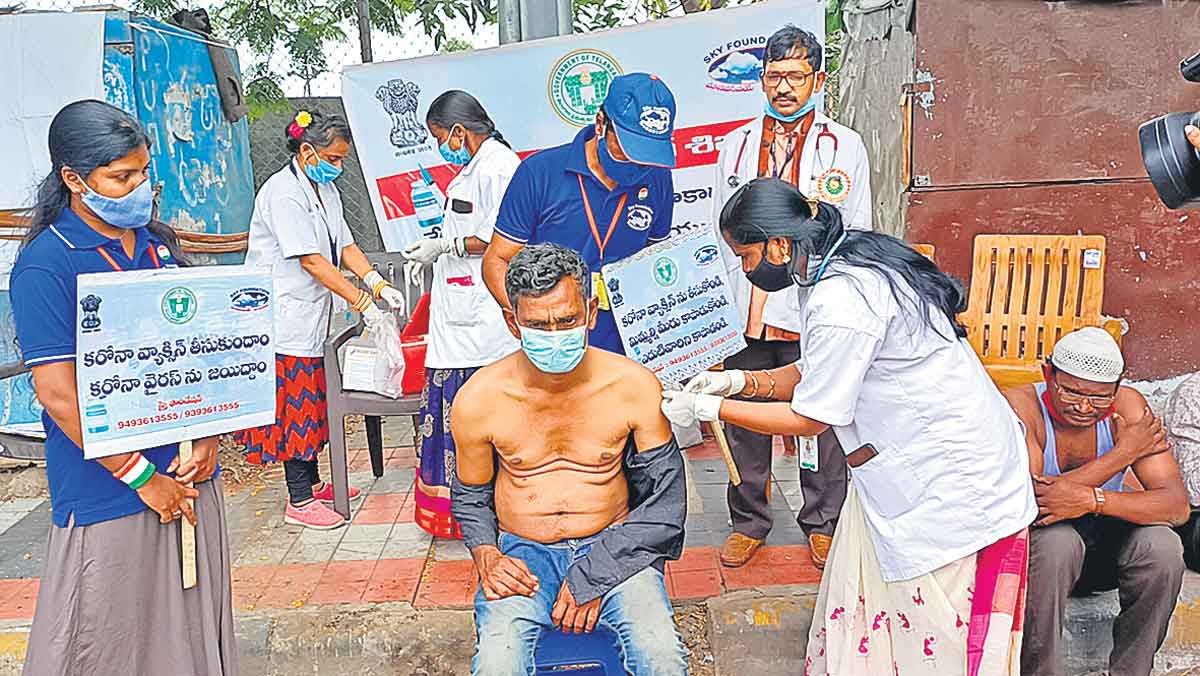 అనాథలకు కొవిడ్‌ వ్యాక్సినేషన్‌