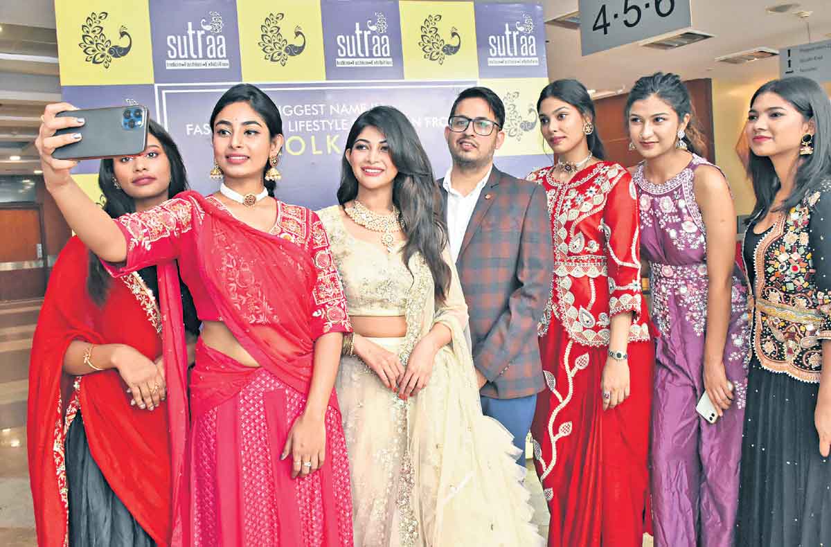 హెచ్‌ఐసీసీలో ఫ్యాషన్‌ లైఫ్‌ స్టైల్‌ ఎగ్జిబిషన్‌