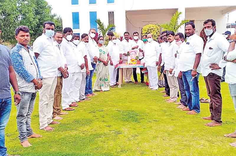 ఉద్యమానికి దిక్సూచి జయశంకర్‌సార్‌