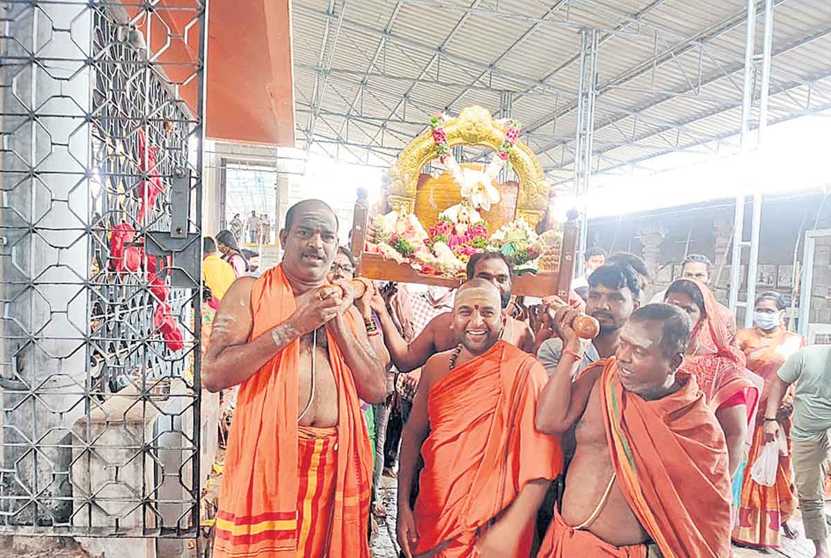 కీసరగుట్టలో శ్రావణ మాసం పూజలు