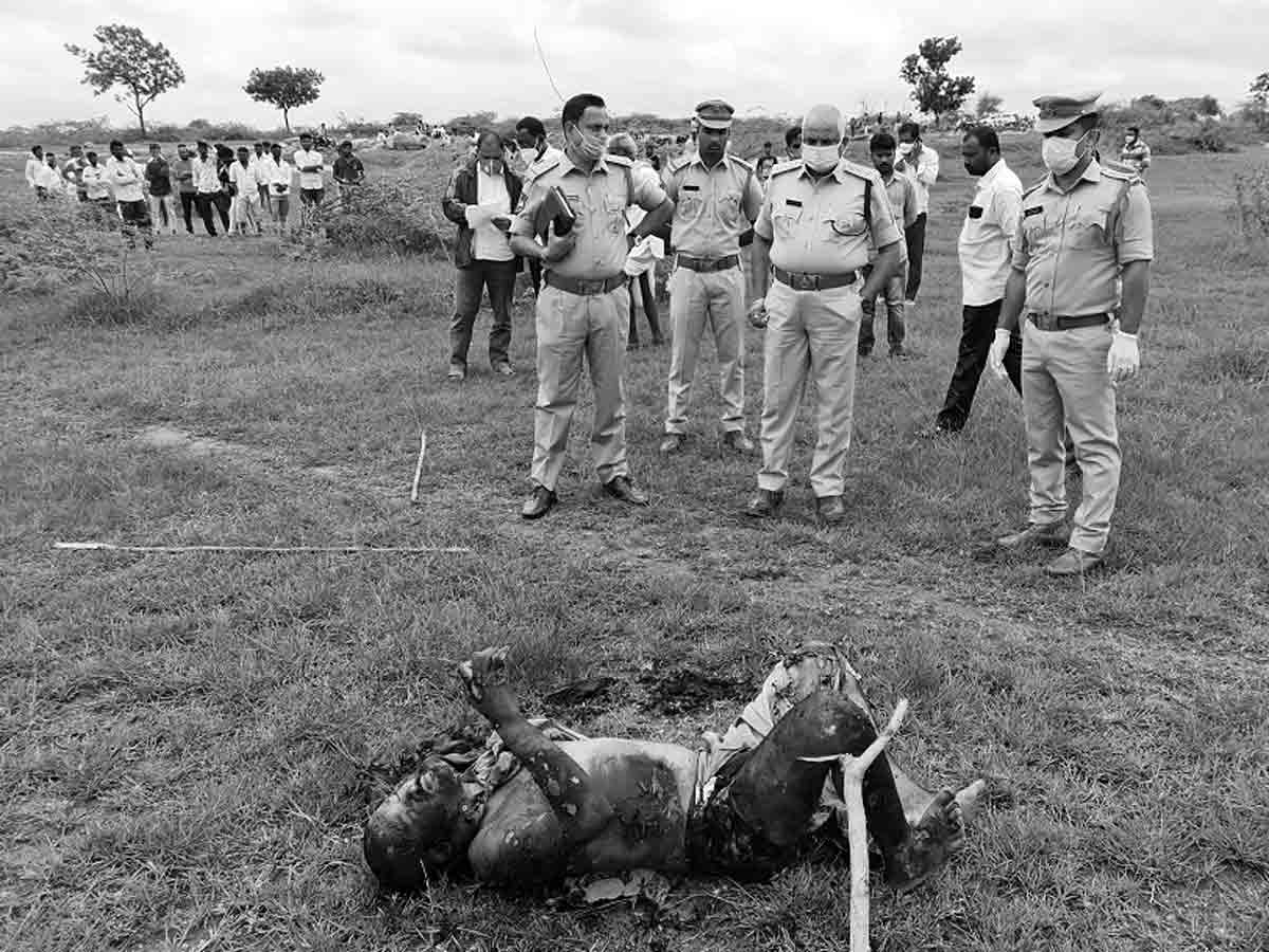 గుర్తు తెలియని వ్యక్తి హత్య
