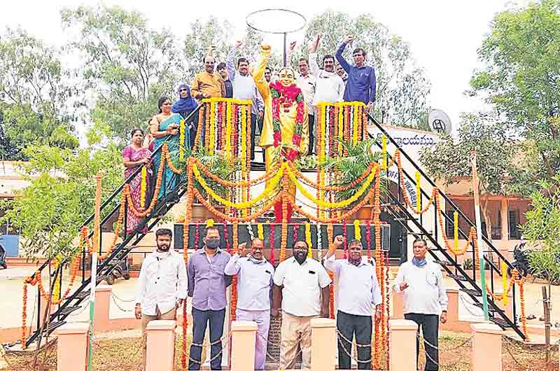 సార్‌ ఆశయాల సాధనకు కృషి చేయాలి