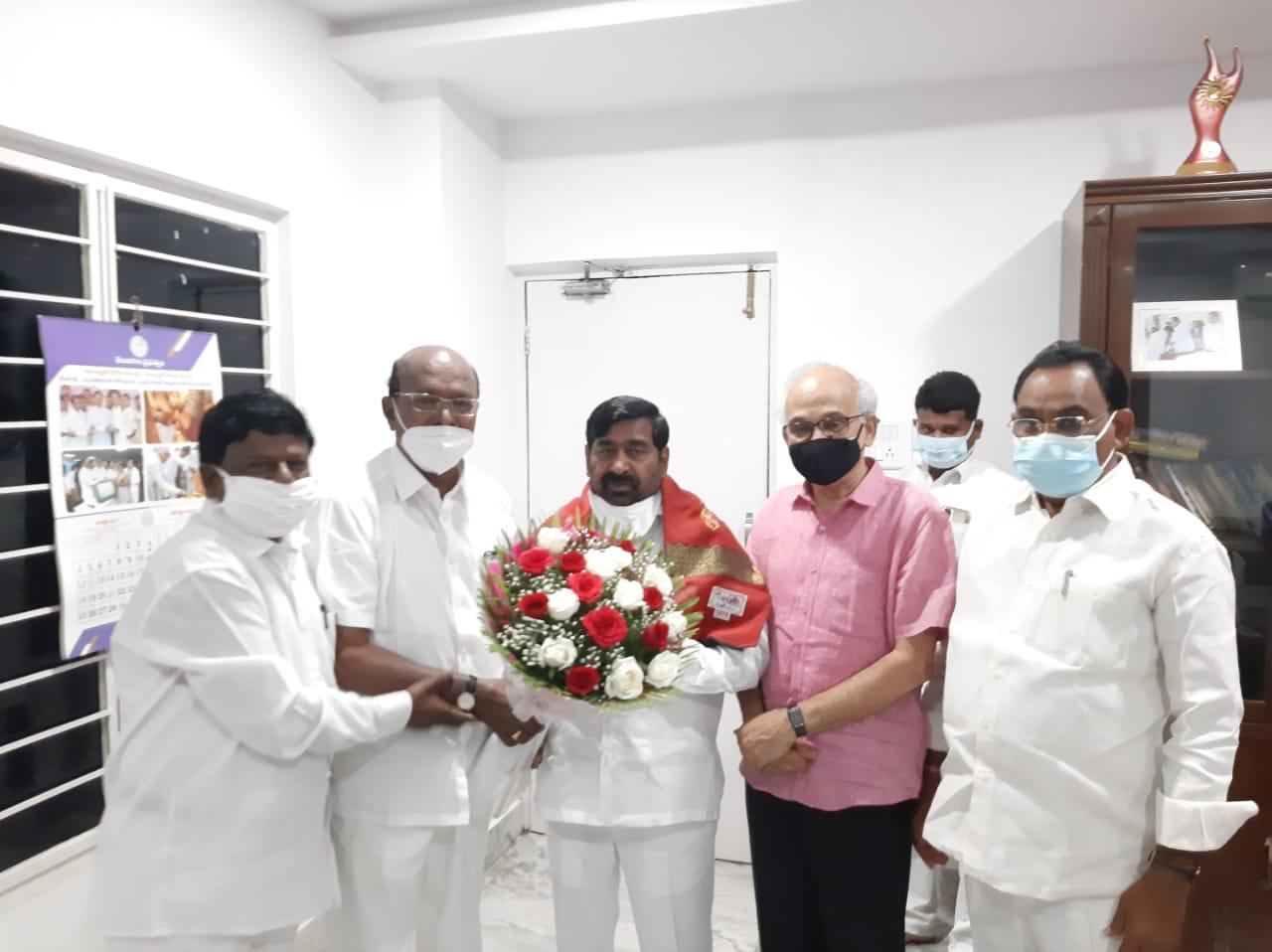 మంత్రి జగదీశ్‌రెడ్డికి ఆహ్వానం