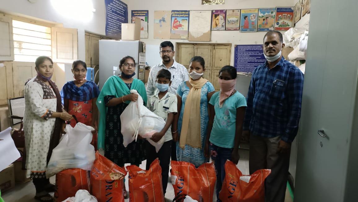 అనాథ పిల్లలను ప్రభుత్వం ఆదుకుంటుంది..