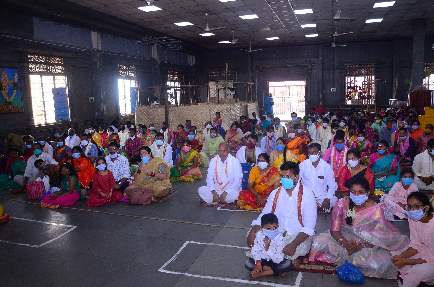 యాదాద్రి శ్రీవారి ఖజానాకు రూ. 9,92,276 ఆదాయం