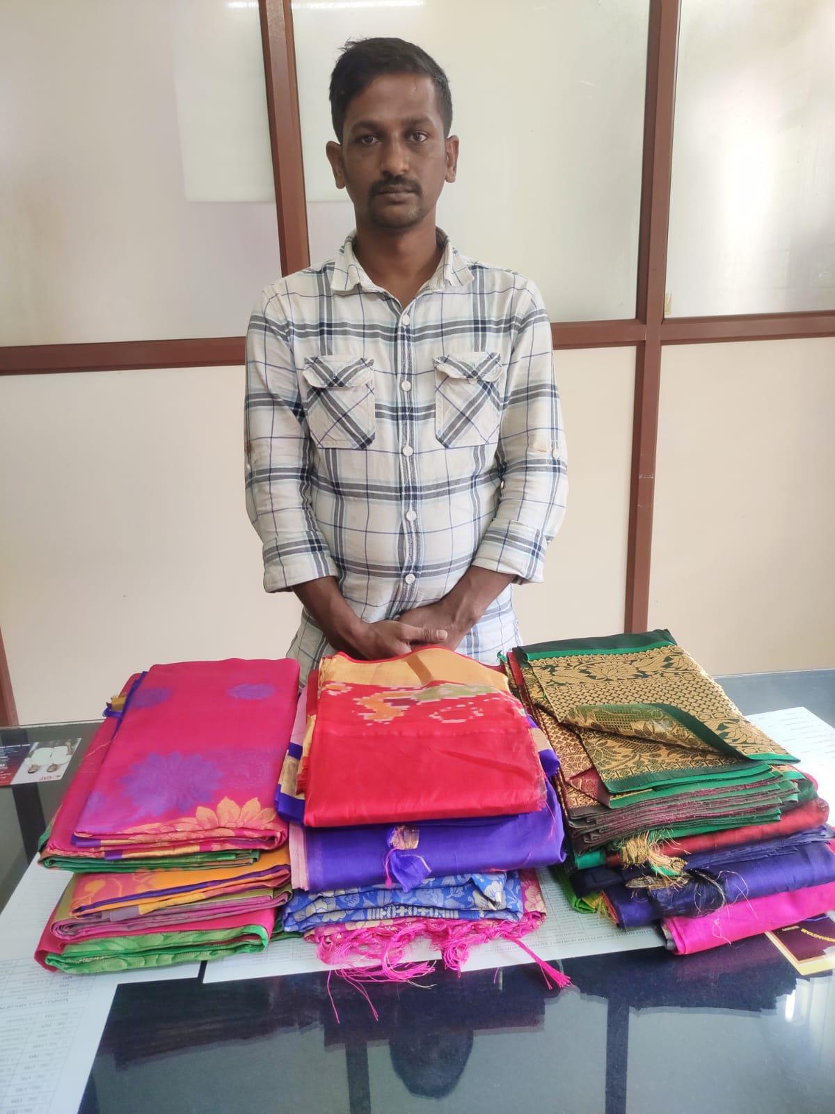 చీర‌ల దొంగ అరెస్టు