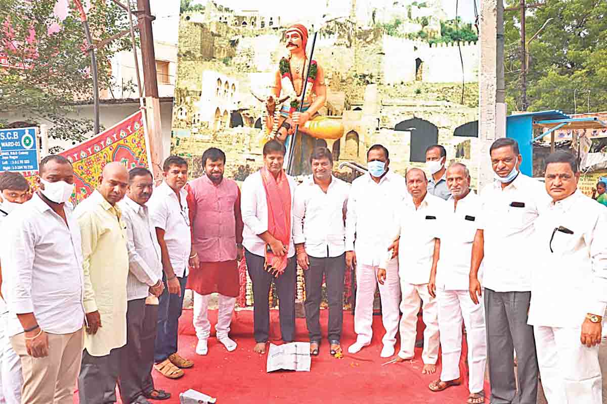 బానిస బతుకులకు విముక్తి కల్పించిన సర్దార్‌