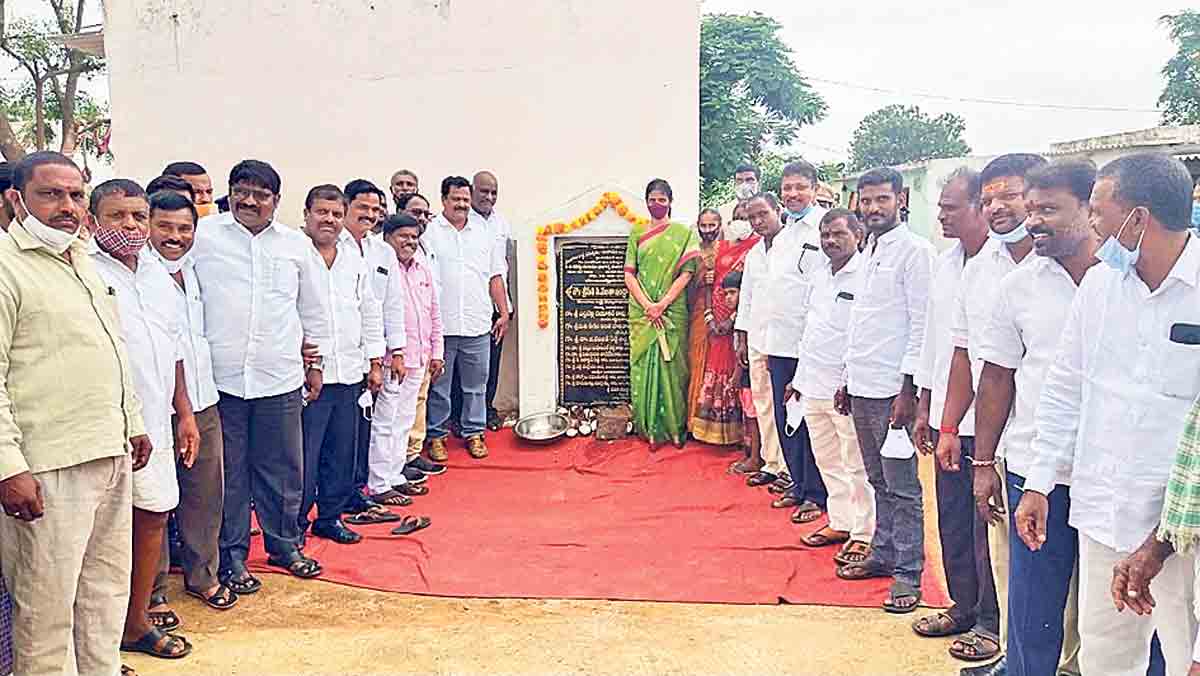 తండాల అభివృద్ధ్దికి ప్రభుత్వం పెద్దపీట