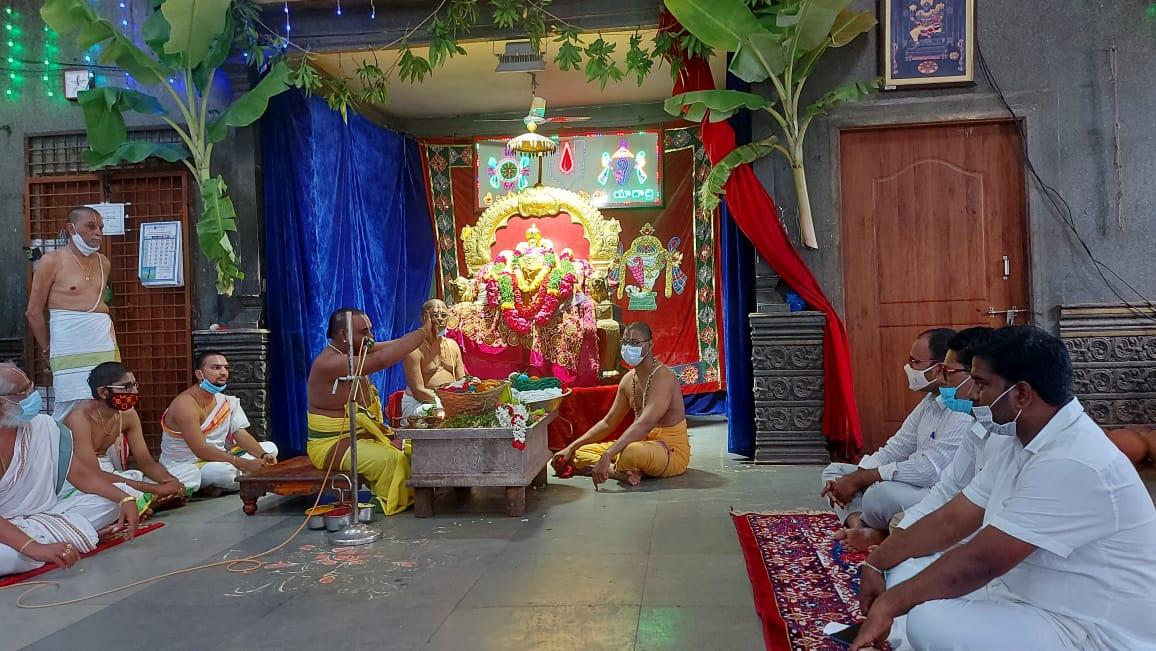 యాదాద్రి శ్రీవారి ఖజానాకు రూ. 7,41,041 ఆదాయం