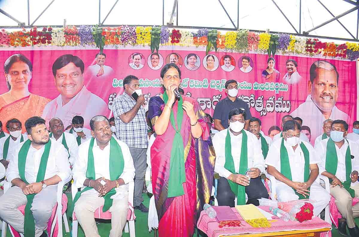 పాలమూరు పూర్తైతే సాగునీరు పుష్కలం