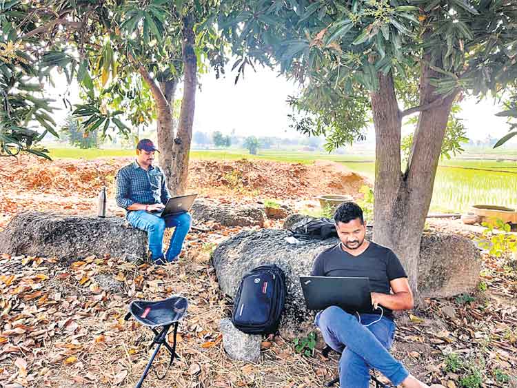 ఇంటి నుంచి పనికే ప్రాధాన్యం