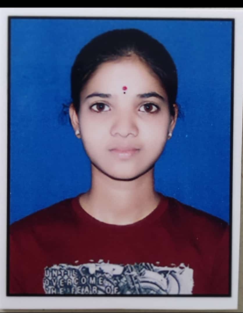 ట్రిపుల్‌ఐటీకి ఎంపికైన మోడల్‌స్కూల్‌ విద్యార్థులు