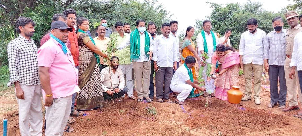 పల్లెప్రగతితో అభివృద్ధి బాటలో పల్లెలు
