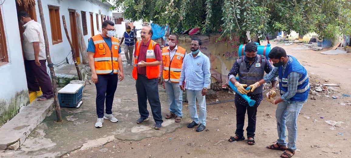 ఓల్డ్​‍ హఫీజ్‌పేట్‌లో జీహెచ్‌ఎంసీ అడిషనల్‌ కమీషనర్‌ పర్యటన