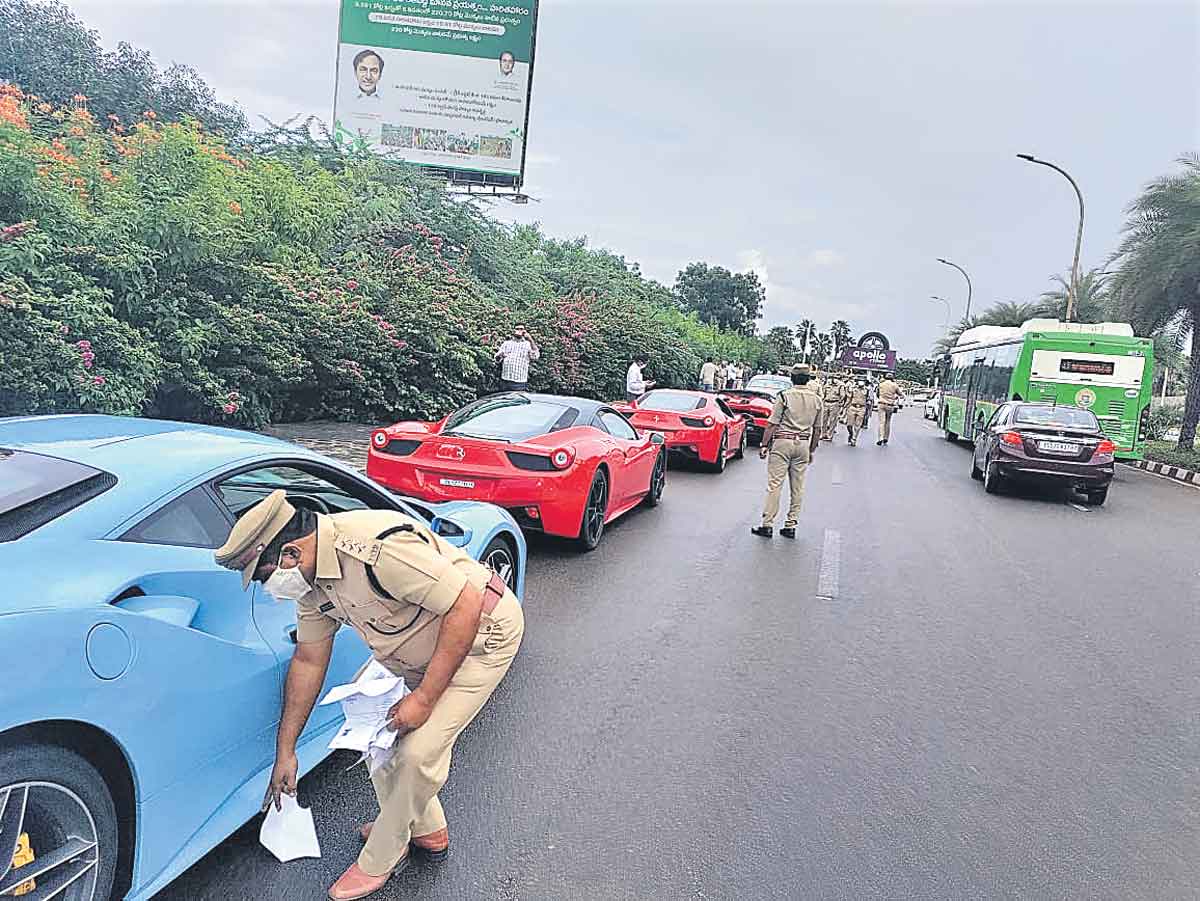 కోటి కారు.. పన్ను కట్టరు