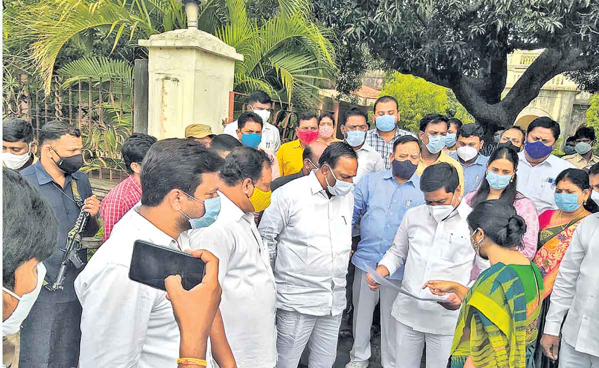 గ్రేటర్‌ పరిధిలో కొత్తగా 5 ధర్మాస్పత్రులు