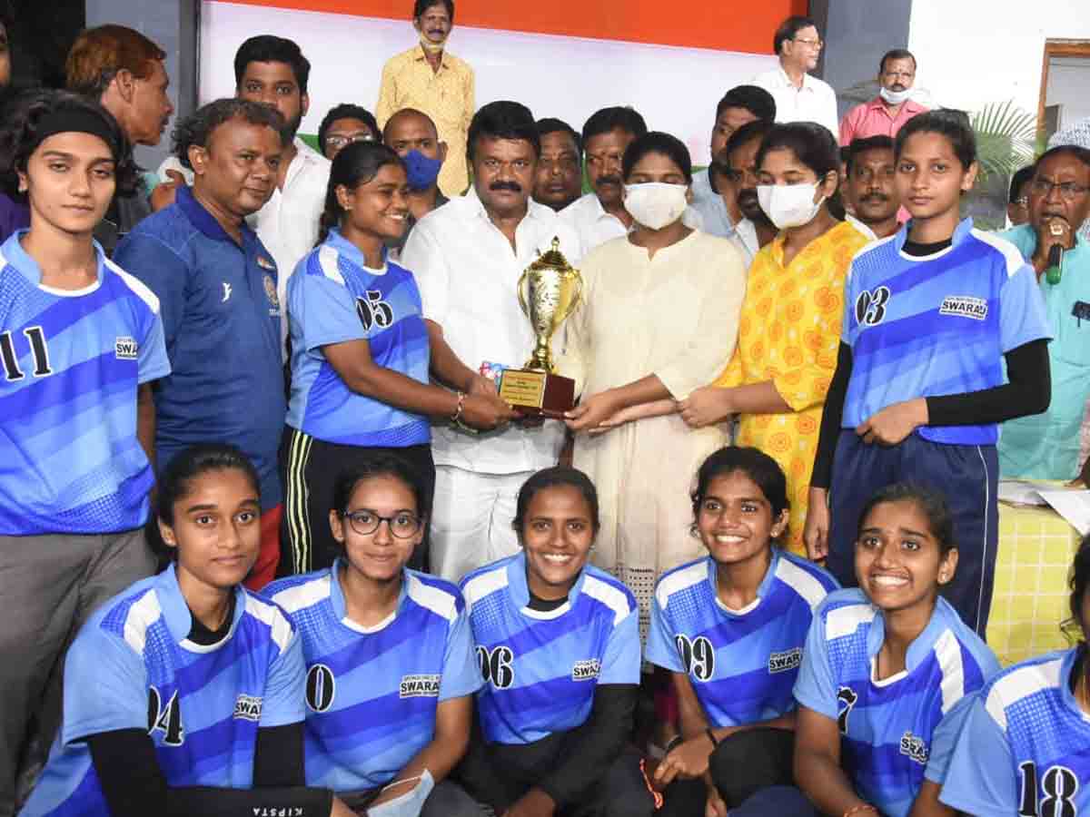 క్రీడల్లో రాణించిన వారికి ఉజ్వల భవిష్యత్‌ : మంత్రి తలసాని